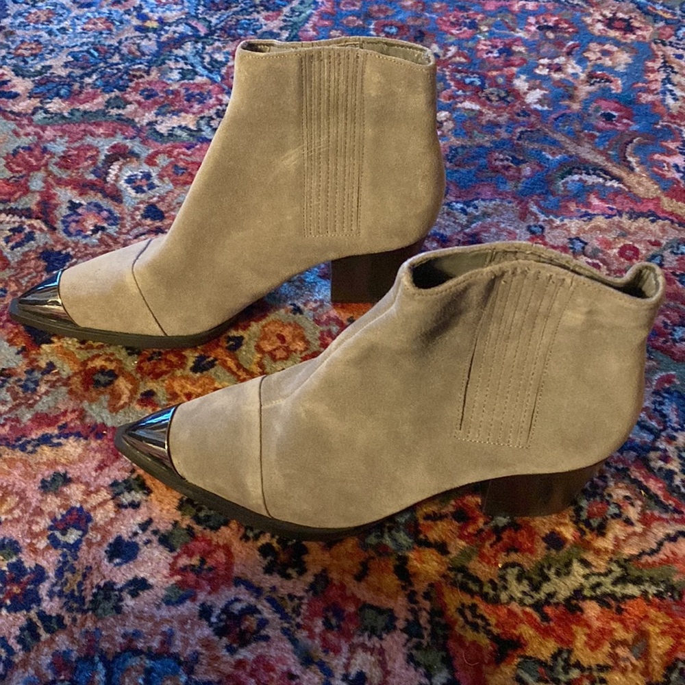 Halston Heritage gray ankle boots - Picture 4 of 9